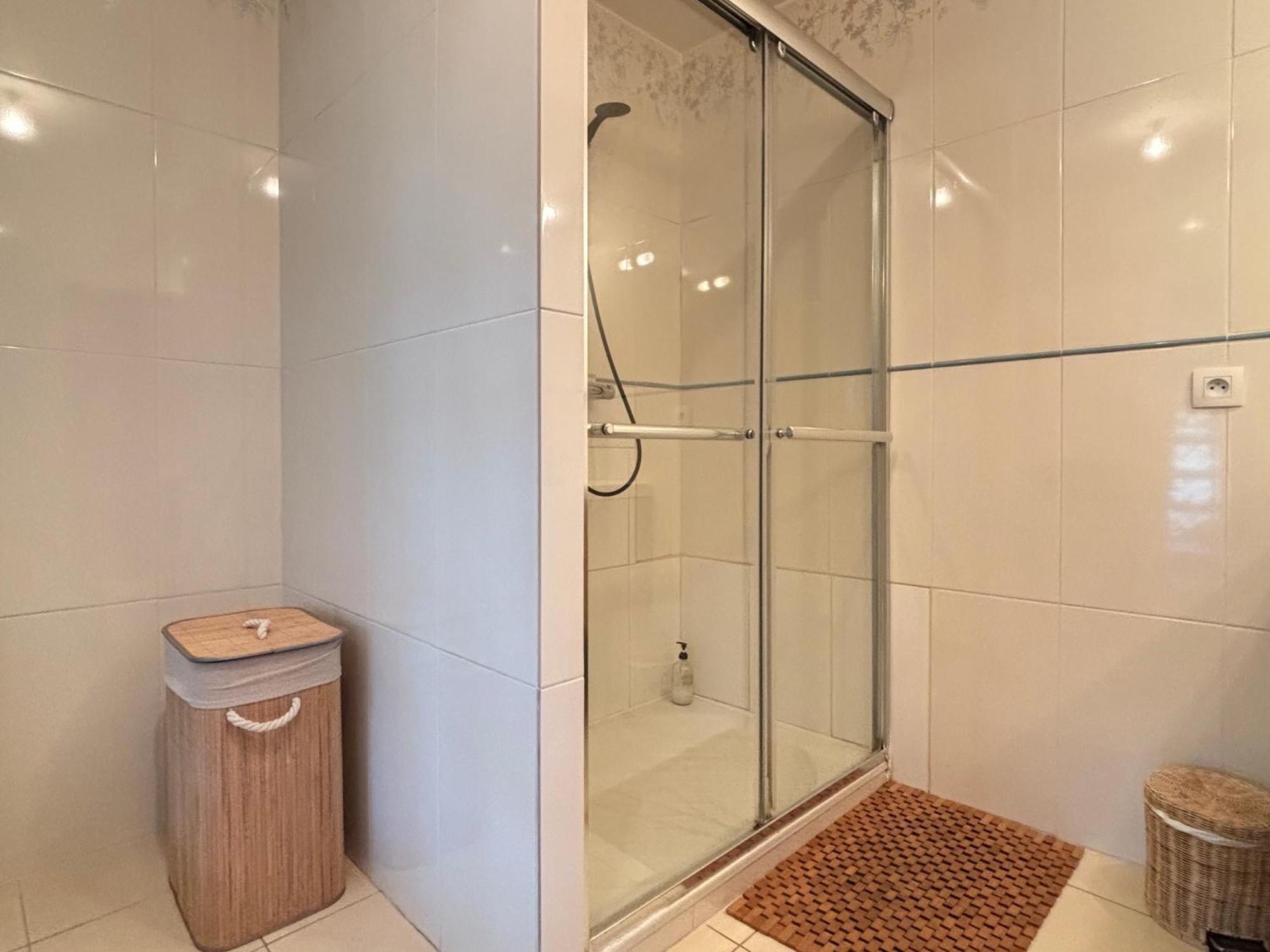 Les Douves Duplex 5 Personnes Lumineux Avec Jardin Et Terrasse Amenagee , Vue Sur Chateau A 5Mn De La Mer, Proche Omaha Beach Et Bayeux Commes Экстерьер фото
