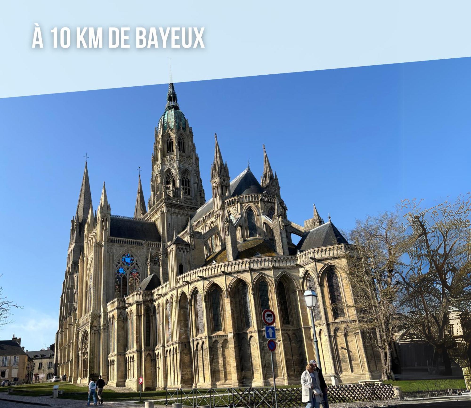 Les Douves Duplex 5 Personnes Lumineux Avec Jardin Et Terrasse Amenagee , Vue Sur Chateau A 5Mn De La Mer, Proche Omaha Beach Et Bayeux Commes Экстерьер фото